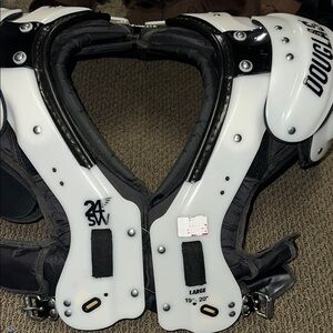 Men’s Douglas Shoulder Pads 24SW